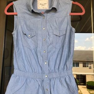 ⭐️ Heritage 1981  ⭐️ Jean button down tank👕❤️❤️